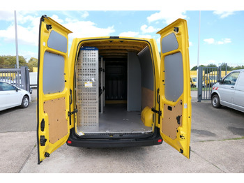 无侧窗厢式货车 RENAULT Master