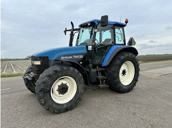 拖拉机 NEW HOLLAND TM135