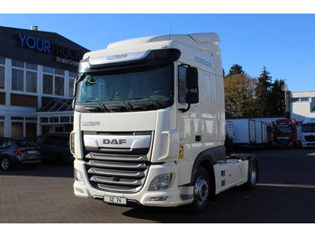 牵引车 DAF XF 530