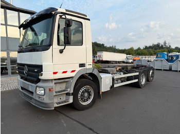 驾驶室底盘卡车 MERCEDES-BENZ Actros 2532