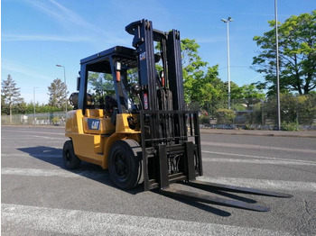 液化石油气叉车 CATERPILLAR GP