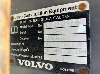 反铲装载机 Volvo Tieflöffel mit Zähnen:图5 反铲装载机 Volvo Tieflöffel mit Zähnen:图5