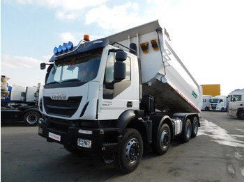 翻斗车 IVECO