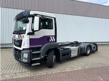 驾驶室底盘卡车 MAN TGS 26.320