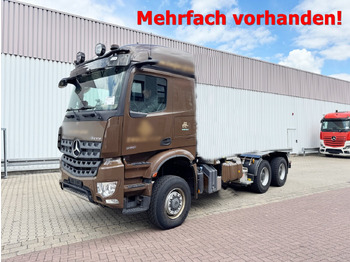 驾驶室底盘卡车 MERCEDES-BENZ Arocs 3351