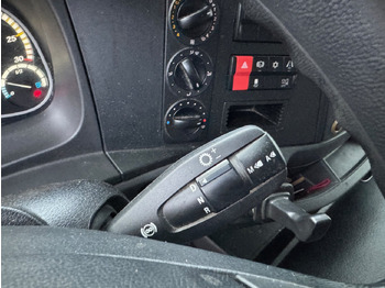 栏板式/ 平板卡车 Mercedes-Benz Atego 1530 L 4x2 Atego 1530 L 4x2 mit LBW Dhollandia:图4 栏板式/ 平板卡车 Mercedes-Benz Atego 1530 L 4x2 Atego 1530 L 4x2 mit LBW Dhollandia:图4