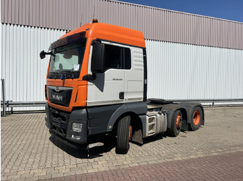 牵引车 MAN TGX 26.500
