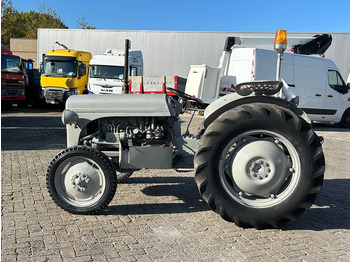 拖拉机 MASSEY FERGUSON