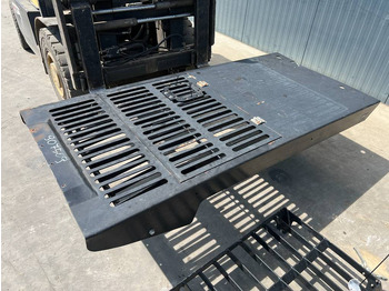 驾驶室和内部 CATERPILLAR