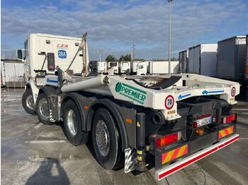 混凝土搅拌车 SCANIA R420：图3