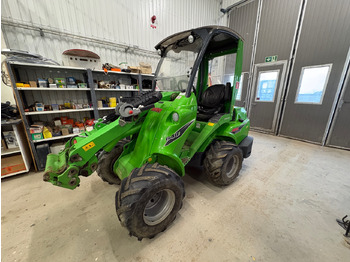 紧凑型装载机 AVANT