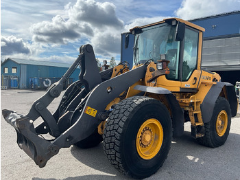 轮式装载机 VOLVO L90F