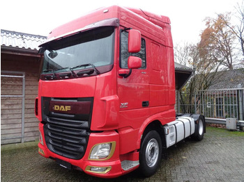 牵引车 DAF XF 106