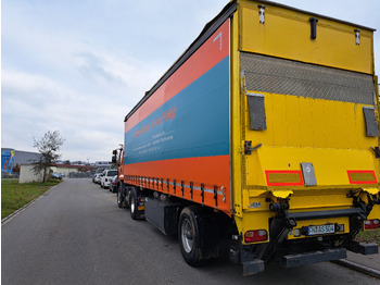 侧帘半拖车 MEUSBURGER