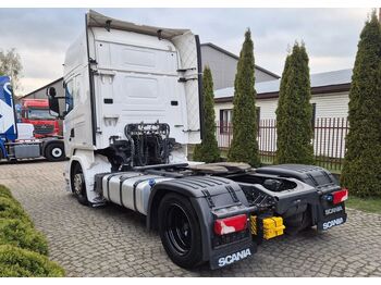 牵引车 Scania R450：图4