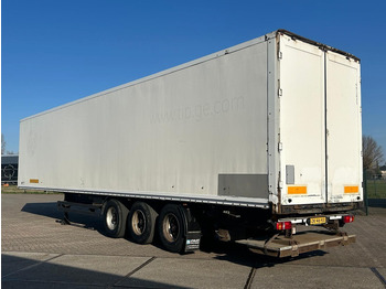 封闭厢式半拖车 KÖGEL