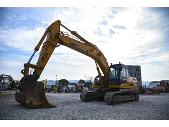 履带式挖掘机 CASE