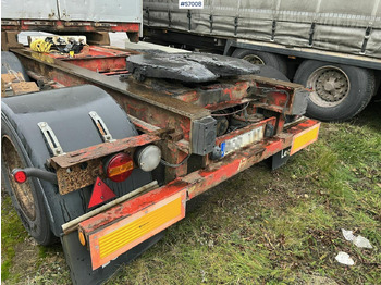 侧帘半拖车 Fliegl SZS380 Link-Trailer：图5