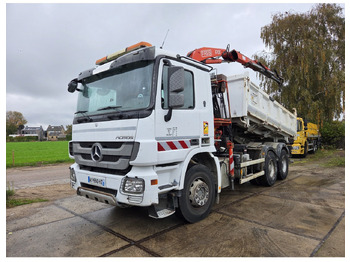 翻斗车 MERCEDES-BENZ