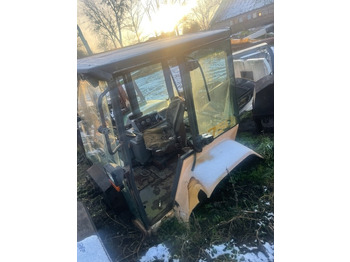 驾驶室 适用于 农业机械 M-F Fermec kabina części MF HX50：图2