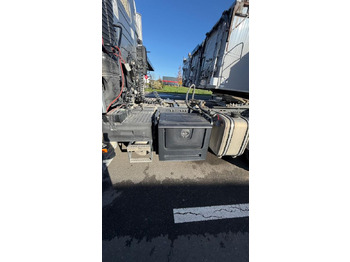 牵引车 Volvo FH 500：图5