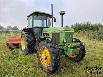 拖拉机 JOHN DEERE