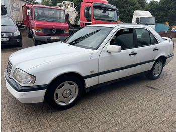 轿车 MERCEDES-BENZ