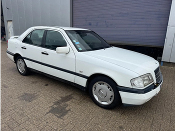 轿车 Mercedes-Benz C-Klasse **C250DIESEL**：图3