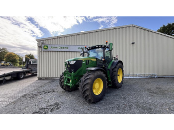 拖拉机 JOHN DEERE 6R 215