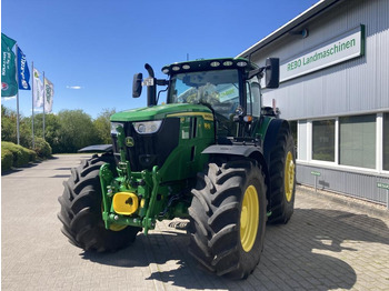 拖拉机 JOHN DEERE 6R 215