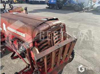 拖拉机 Mc Cormick D326:图5 拖拉机 Mc Cormick D326:图5