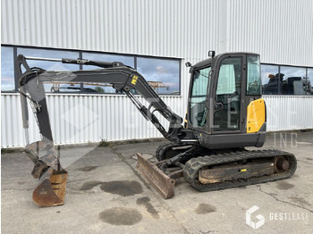 小型挖掘机 VOLVO ECR50D