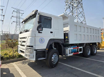 翻斗车 SINOTRUK HOWO