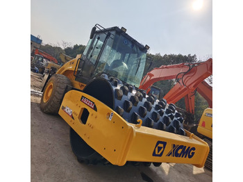 压路机 XCMG XS 223J WITH SHEEPFOOT PAD:图4 压路机 XCMG XS 223J WITH SHEEPFOOT PAD:图4