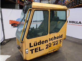 驾驶室和内部 LIEBHERR
