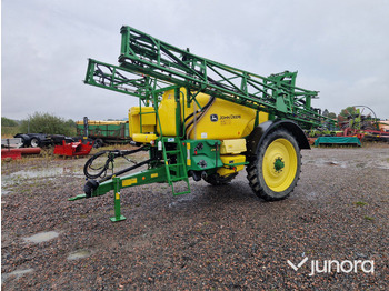牵引式喷雾机 JOHN DEERE