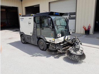 道路清扫机 MATHIEU
