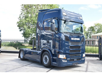 牵引车 SCANIA S 450