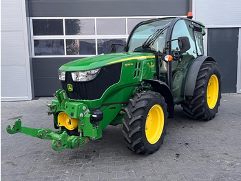 拖拉机 JOHN DEERE