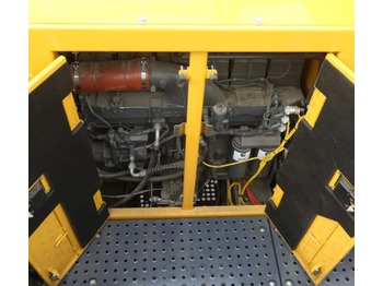 备件 适用于 履带式挖掘机 Consumable Spare Parts List of XCMG XE215C Excavator：图2