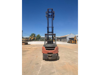 柴油叉车 Toyota Forklift 5 ton Diesel Forklift FD50 with 5m High Mast:图5 柴油叉车 Toyota Forklift 5 ton Diesel Forklift FD50 with 5m High Mast:图5