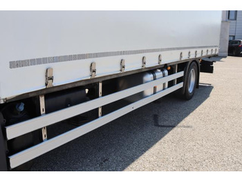 栏板式/ 平板卡车 Mercedes-Benz Antos 1836L:图4 栏板式/ 平板卡车 Mercedes-Benz Antos 1836L:图4