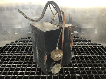 膨胀水箱 Liebherr Equalizing Reservoir：图2