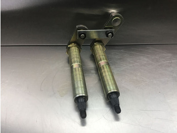 驾驶室和内部 LIEBHERR