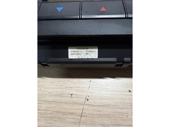 ECU Mercedes Actros MP4 Klimabedienteil Steuergerät A9614461828：图4