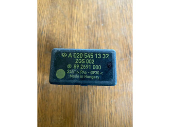 ECU 适用于 卡车 Mercedes Atego Blinkermodul Relais Steuergerät A 020 545 13 32：图2