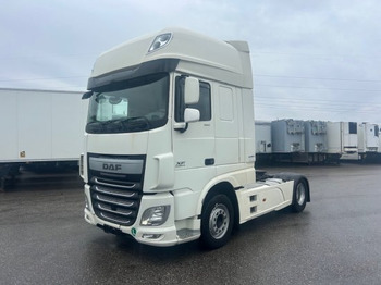 牵引车 DAF XF 106 460