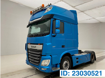 牵引车 DAF XF 530