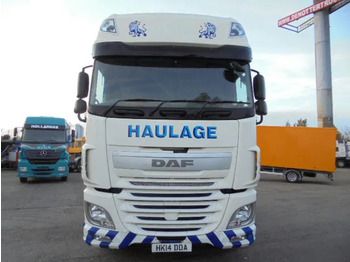 牵引车 DAF XF 460 6X2 RHD:图2 牵引车 DAF XF 460 6X2 RHD:图2