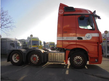 牵引车 Mercedes-Benz Actros 2645 EUR6 6X2：图4